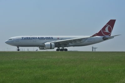 Turkish Airlines Airbus A330-200 TC-JIR