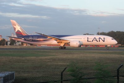 Two days In Frankfurt Main Airport  - LAN Boeing 787-900 