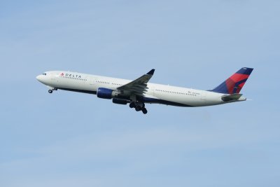 Delta Airbus A330-300 N809NW