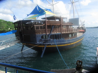 Manta Ray Bay Resort and Yap Divers