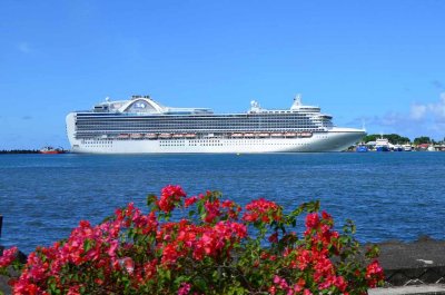 Crown Princess - the largest ship to ever dock in Western Samoa