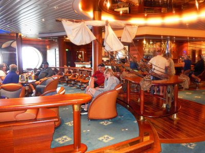 Schooner Bar - trivia central