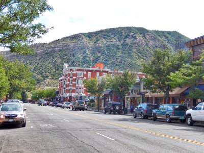 Main Avenue looking towards the Strater Hotel