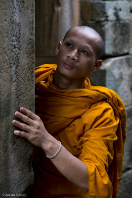 Monk at Preah Pithu 2