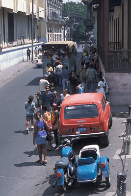 CUB 086 Santiago Bus Stop.jpg