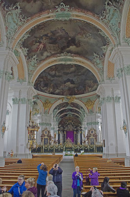 007 SWZ St Gallen 3 Cathedral Interior.jpg