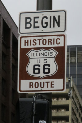 01 IL Chicago Route 66 Start Sign.jpg