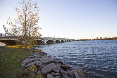 MacArthur Bridge