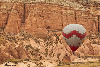 Mongolfiera nella valle rosa , Balloon in the rose valley