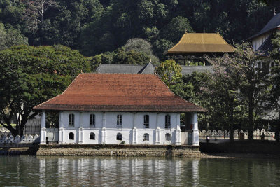 Around Kandy Lake