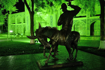 Bukhara, Hoja Nasruddin Statue
