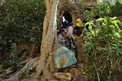 On the way to Abba Yohanni Church