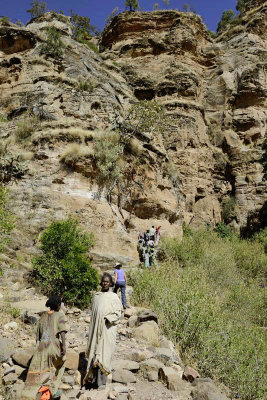 On the way to Abba Yohanni Church