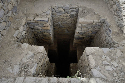 Aksum, at King Bazen's Tomb