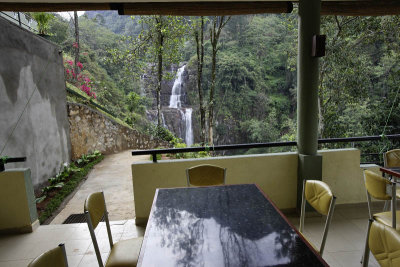 Ramboda Falls and hotel