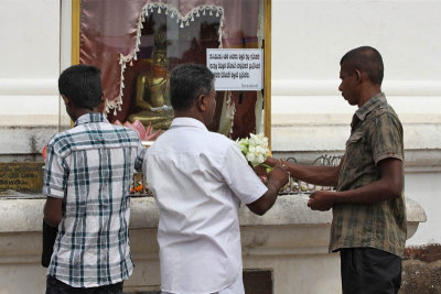 Kataragama, at Kiri-Vehera