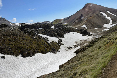 Landmannalaugar, Laugahraun-Brennisteinsalda trail