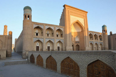 Khiva, Kutlimurodinok Medressa