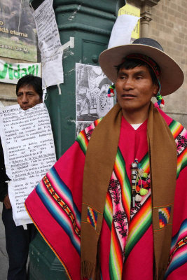 La Paz, demonstration at the Cathedral Square