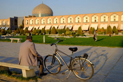 Esfahan, at Nasqh-e Jahan Square