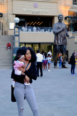 Johannesburg, Nelson Mandela Square