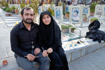 Esfahan, Golestan-e Shohada Martyrs Cemetery