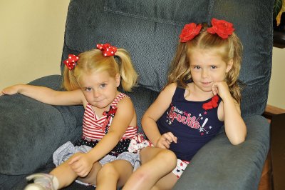 TEAGAN AND PRESLEY WAITING TO GO TO THE FAIR