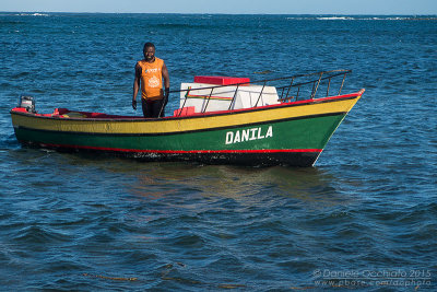 The boat to Ilheu dos Passaros. 