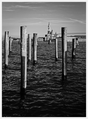 ME3C5829-bw.jpg