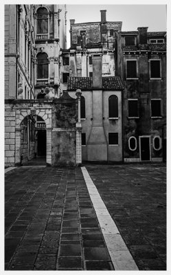 ME3C5889-bw.jpg