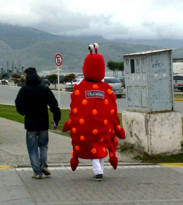 Walking Ad for Restaurant Villagio Ushuaia, Argentina