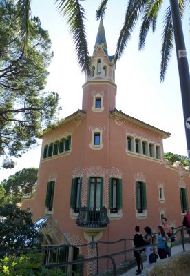 House where Gaudi lived for 1906-25 is now a Museum