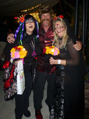 Doug with BASH-lorettes Kathleen & Linda