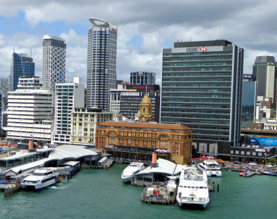 Auckland's Ferry Building was comleted in 1912