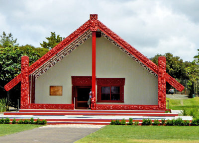 Whare runanga (Maori Meeting House)