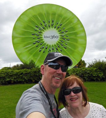 A quick stop at Kiwifruit Country near Te Puke, NZ