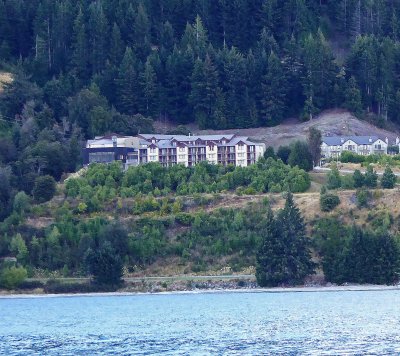 Heritage Hotel viewed from Lake Wakatipu