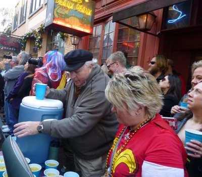 Our wonderful bartender Dave and his faithful assistant Joan