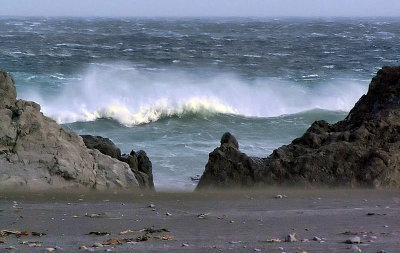 Windy sea Wairarapa, Pacific Waves.