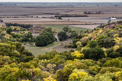 Quite a view from the look out point over the Missouri river valley.
An image may be purchased at http://edward-peterson.artistwebsites.com/featured/the-missouri-river-valley-edward-peterson.html