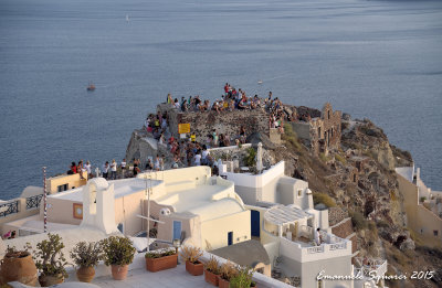 Oia: all crazy for sunset