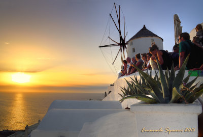 Oia: waiting for sunset