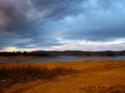 Lake Jindabyne at sunset