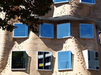 Dr Chau Chak Wing Building