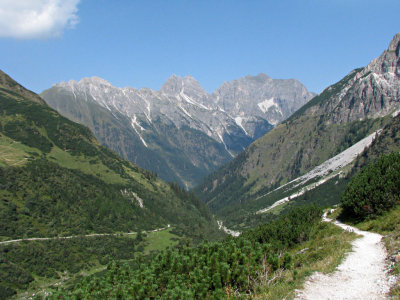 Day 3 -  to the mountain hut Tribulaunhutte (2063 m)