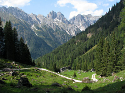 Day 3 -  to the mountain hut Tribulaunhutte (2063 m)