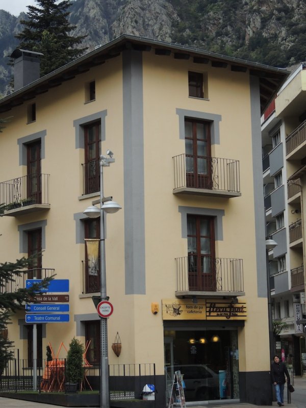 DSCN9145.JPG
