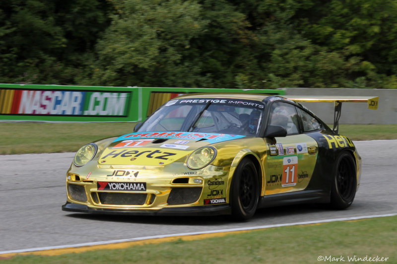 ...JDX Racing Porsche 911 GT3 Cup