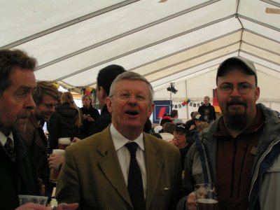 This is me with the German Ambassador.
On the left is the University of Iceland Rector...kind of like the President.
I always enjoy seeing him, because he is so disheveled all the time.
