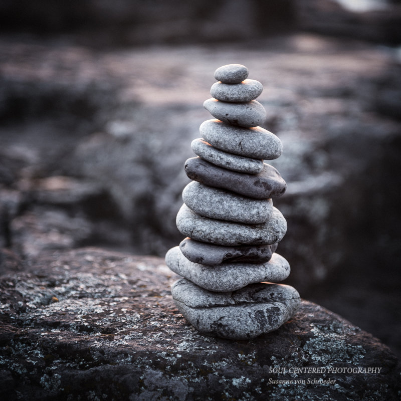 Rock cairn